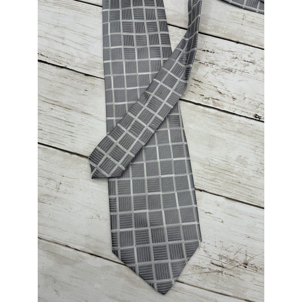 Romario Manzini Men's Gray Silver Geometric Checkered Necktie Tie